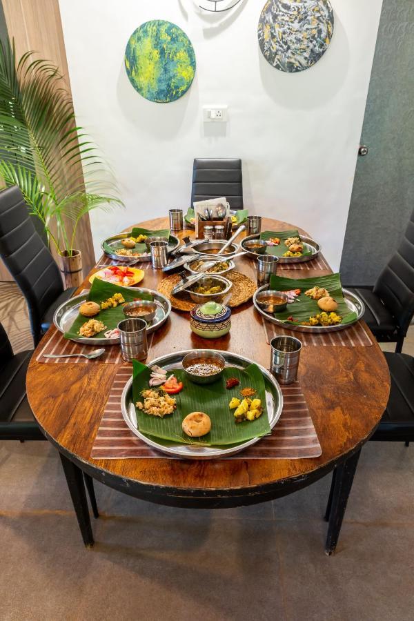 Saffronstays Apricus Farm, 卡尔贾特 外观 照片